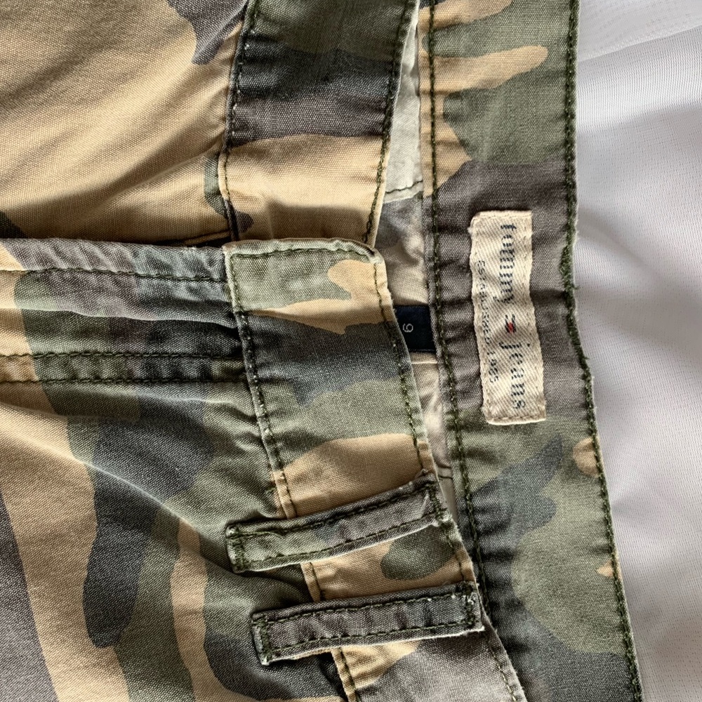 Tommy Hilfiger camouflage pants - Picture 2 of 6